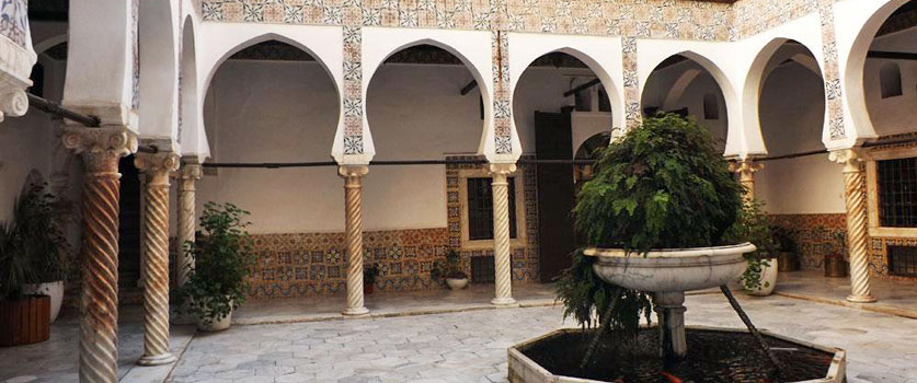 Casbah Chronicles: Algiers' Living History