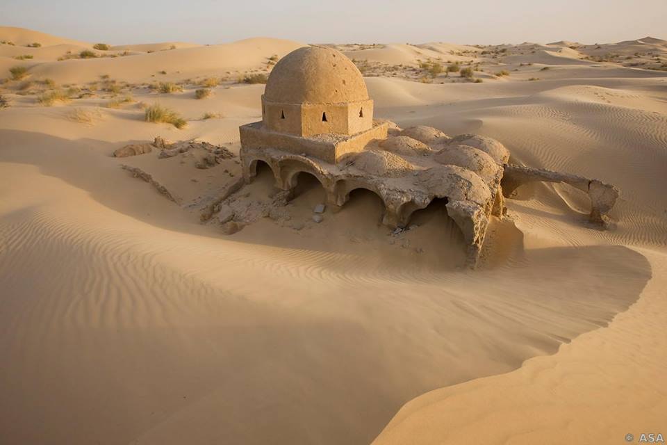 Desert Safari: El Oued's Golden Adventure